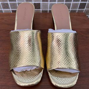 UNWORN! Aerosoles ENTREE Gold Snake Embossed Heeled Sandals Size 9.5 M